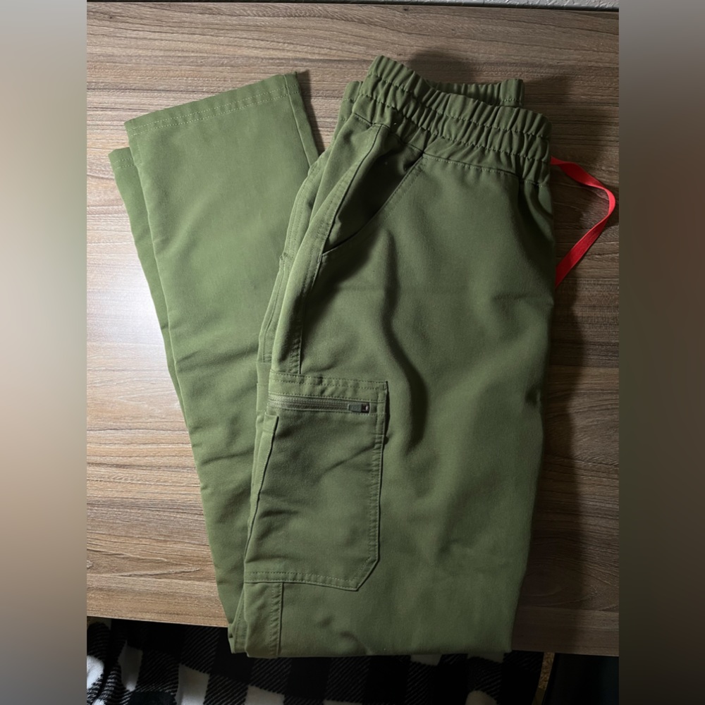 Figs Olive Green Cargo Scrub Pants